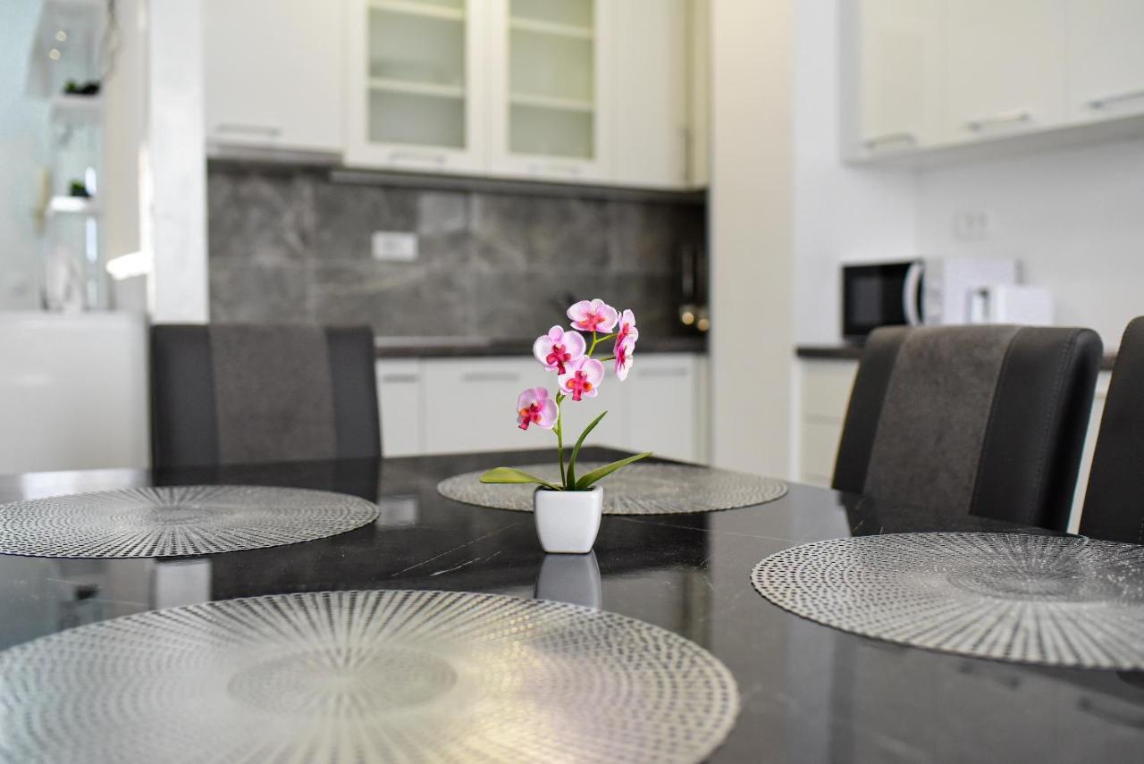Biserka Appartement *